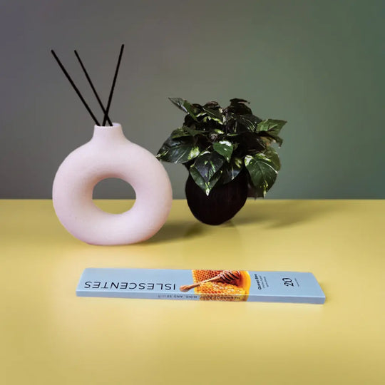 Islescentes Queen Bee Natural Aromatherapy Incense Honey Lifestyle Side